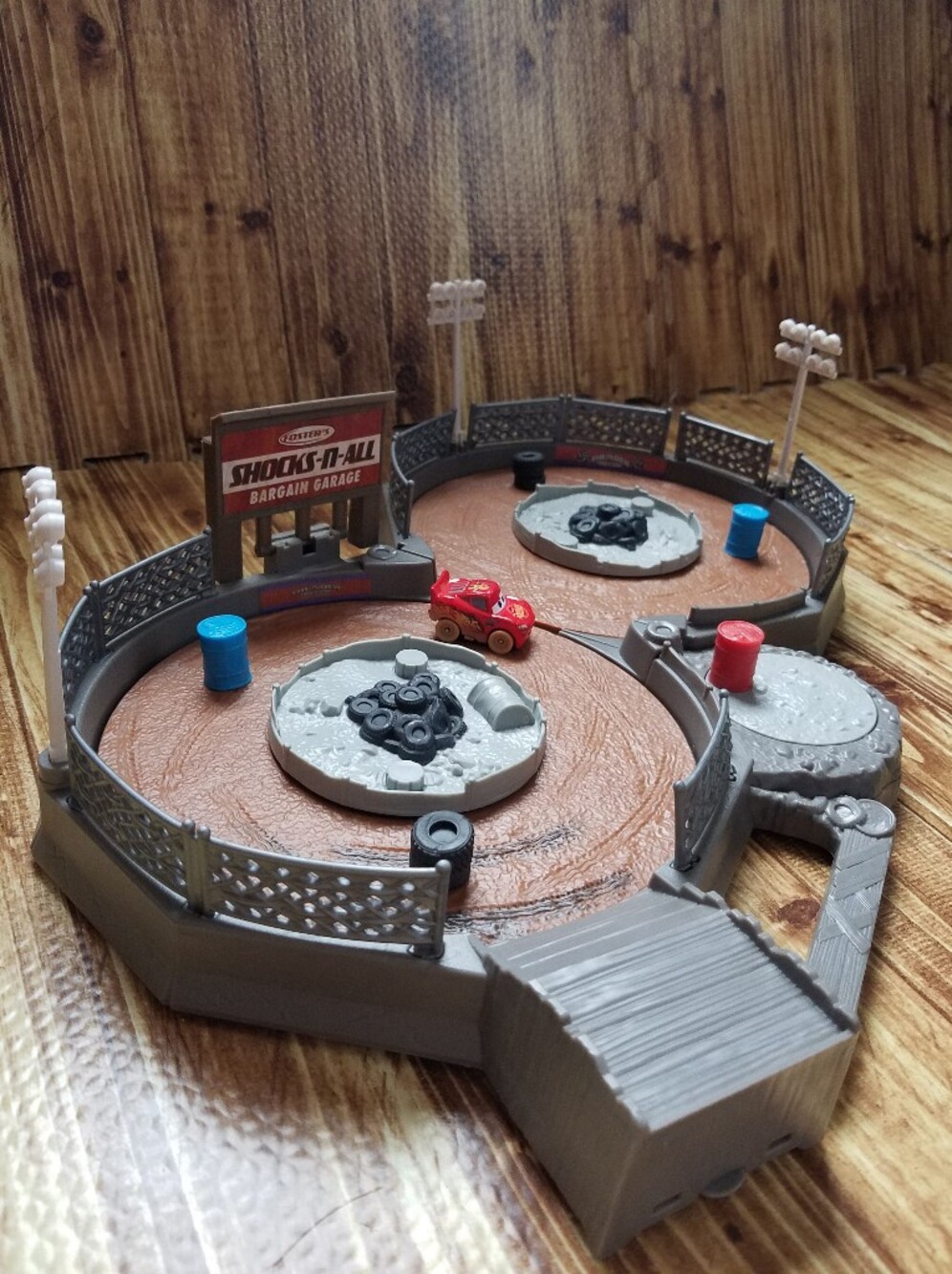 Mattel Pixar Cars 3 Mini Racers Crank & Crash Derby Thunder Hallow Playset